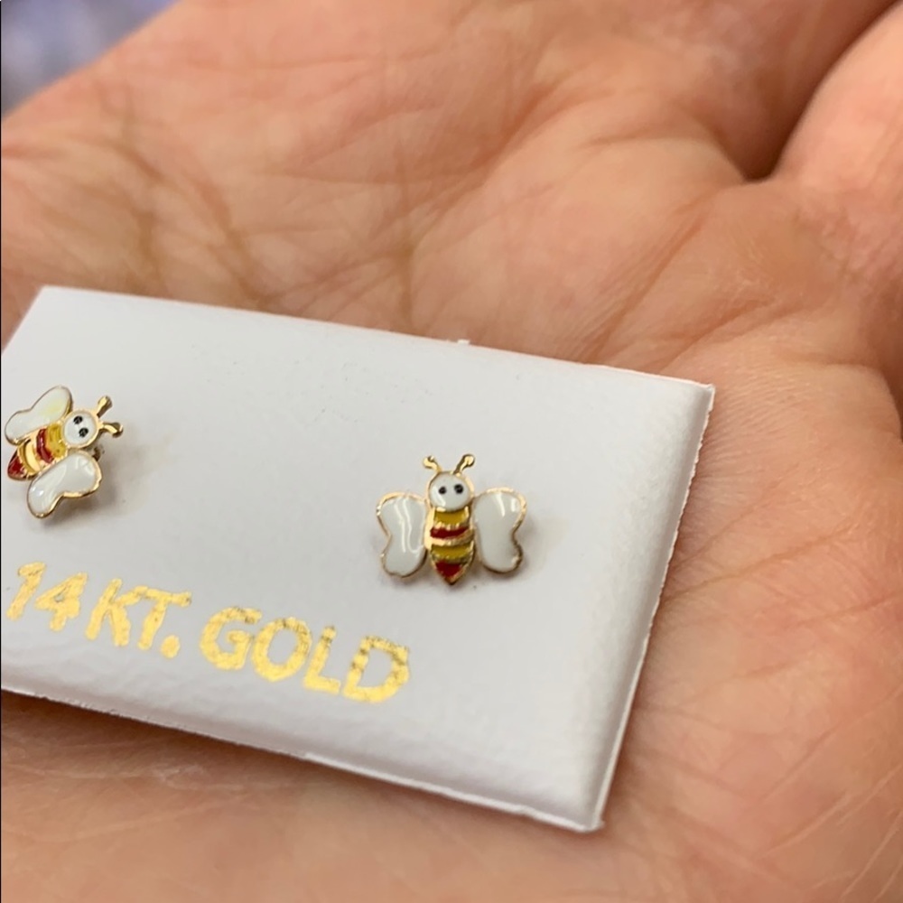 Tiny kids baby 14k Yellow Gold Bee Stud Earrings - Picture 4 of 4